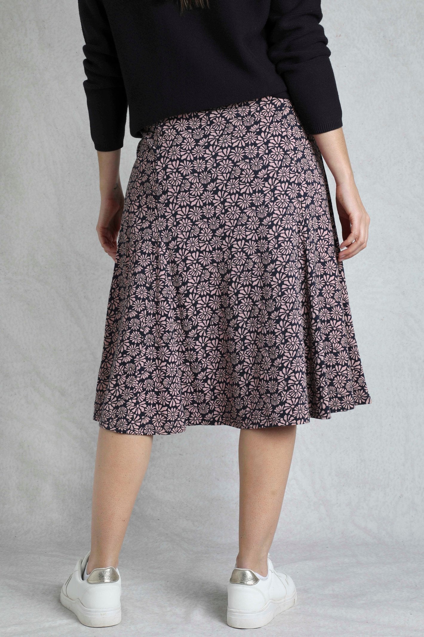Women's Romaro Printed Jersey Midi Skirt | Weird Fish | Portwest - The Outdoor Shop