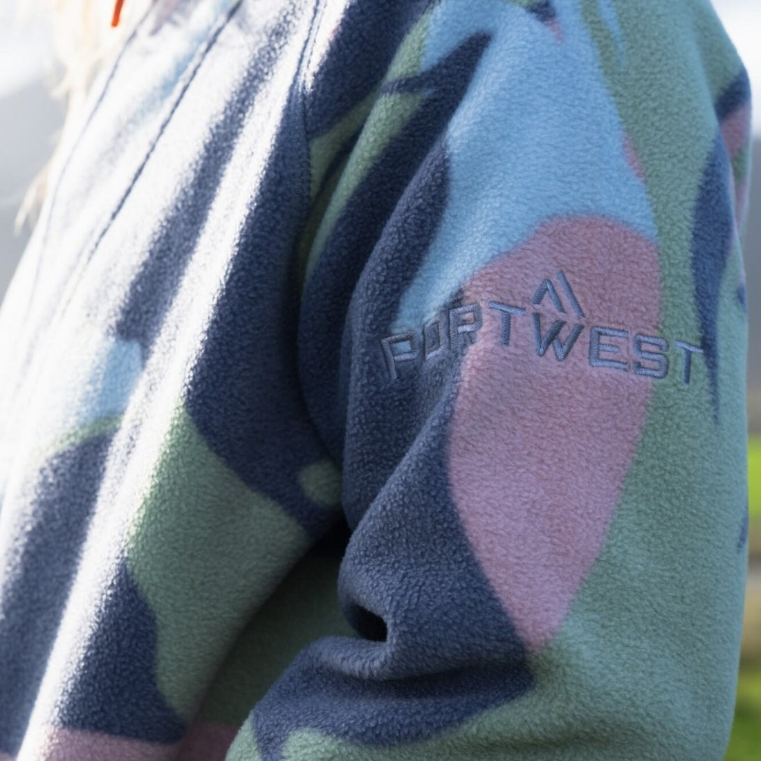 Portwest Croaghan AOP Women’s Cropped Polar Fleece Quarter-Zip | Portwest | Portwest - The Outdoor Shop