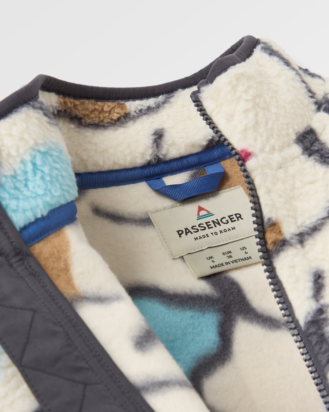 Passenger Fairbanks Full Zip Recycled Sherpa Fleece | Passenger | Portwest - The Outdoor Shop