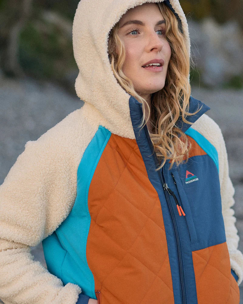 Passenger Lara Quilted Jacket | Passenger | Portwest - The Outdoor Shop