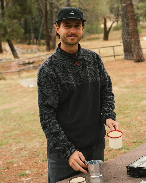 Passenger Men's Set Off Polartec® Quarter-Zip Fleece