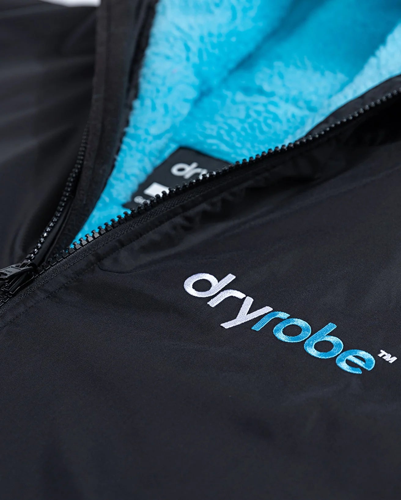 Advance Short Sleeve Changing Robe | Dryrobe | Portwest - The Outdoor Shop