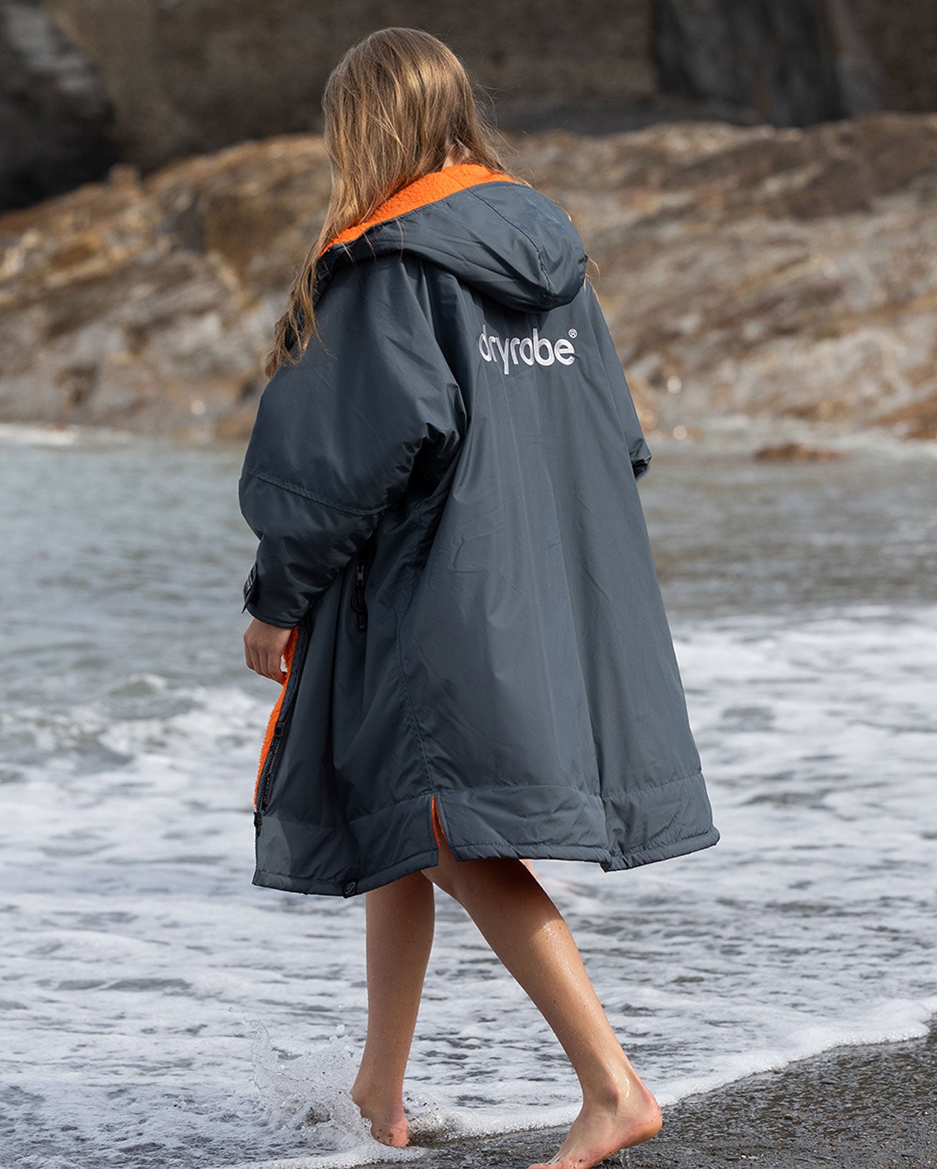 Dryrobe Kids Advance Changing Robe | DRYROBE | Portwest - The Outdoor Shop