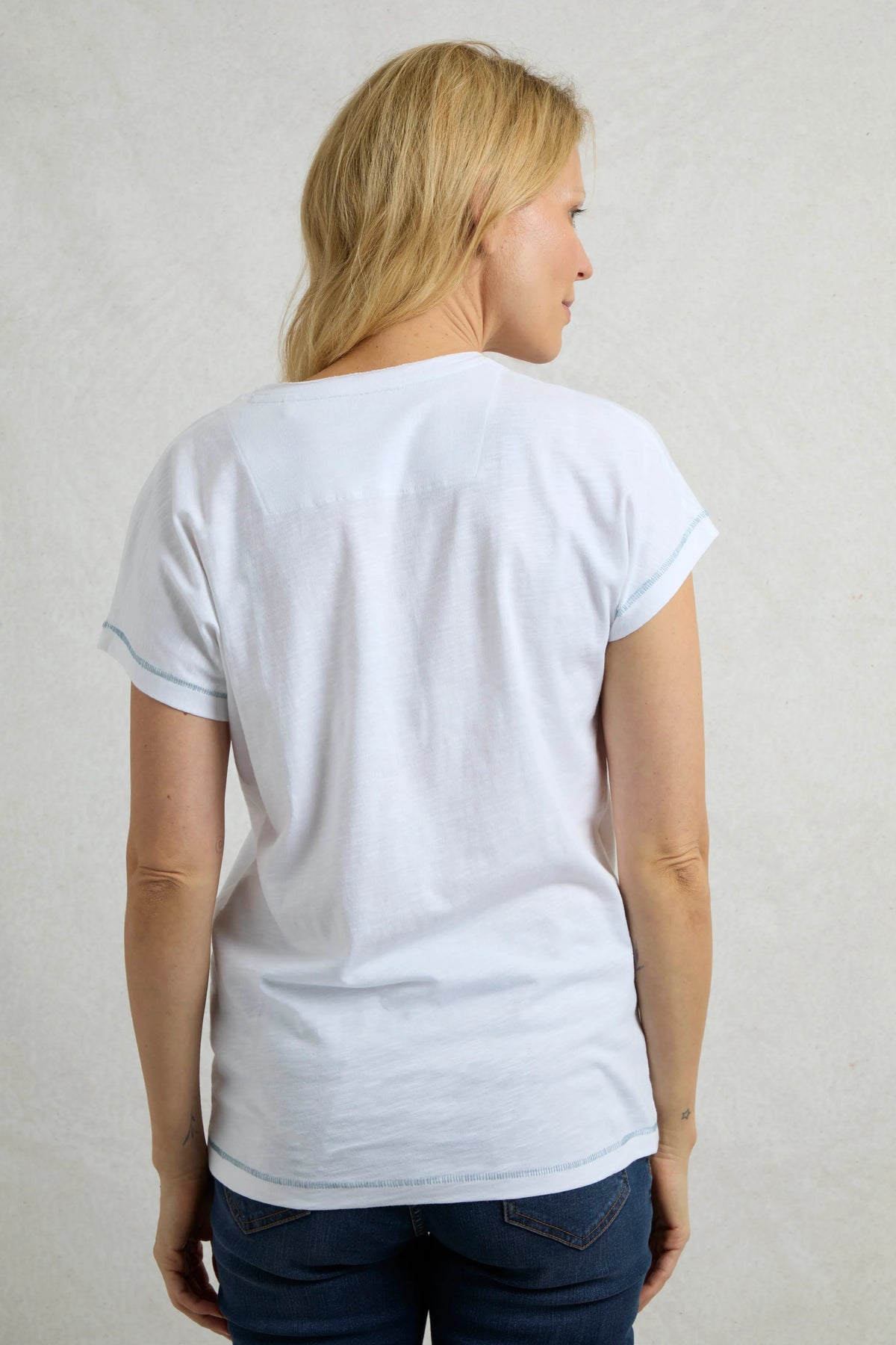 Women's Beach Run Organic Cotton Front Print Graphic T-Shirt | Weird Fish | Portwest - The Outdoor Shop