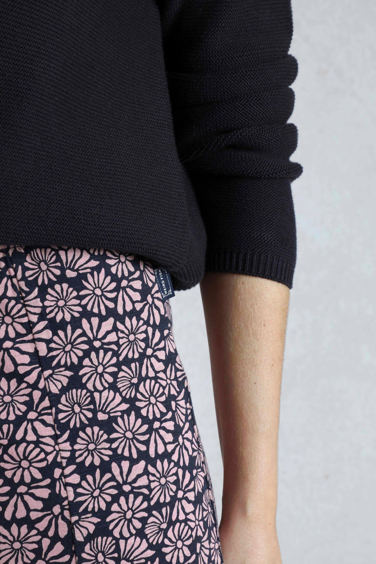 Women's Romaro Printed Jersey Midi Skirt | Weird Fish | Portwest - The Outdoor Shop