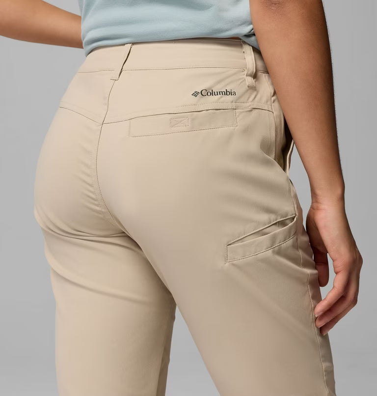 Columbia Women's Leslie Falls™ Knee Hiking Trousers | Columbia | Portwest - The Outdoor Shop