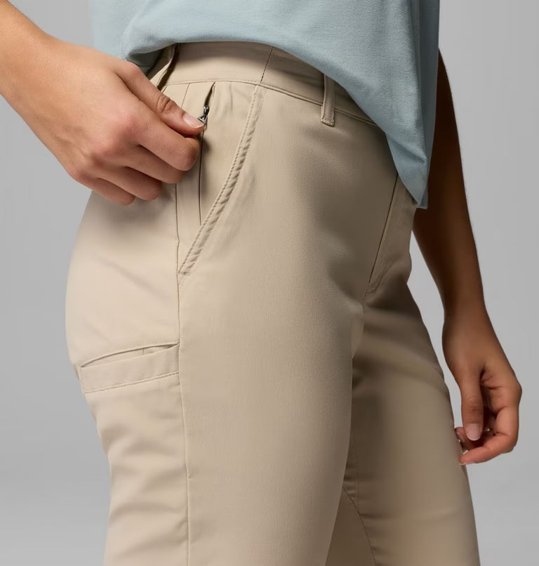 Columbia Women's Leslie Falls™ Knee Hiking Trousers | Columbia | Portwest - The Outdoor Shop