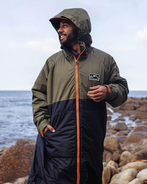 Roaming Recycled Sherpa Lined Changing Robe | Passenger | Portwest - The Outdoor Shop