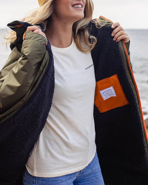 Roaming Recycled Sherpa Lined Changing Robe | Passenger | Portwest - The Outdoor Shop