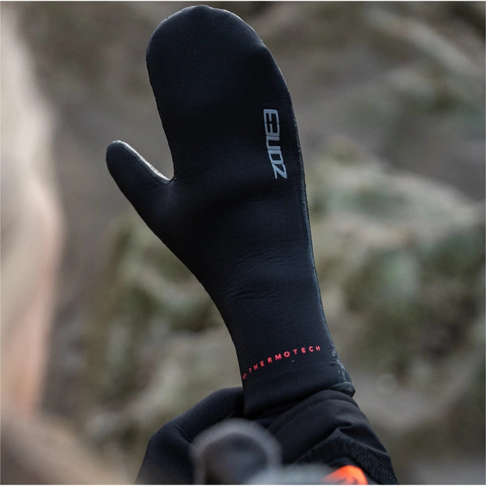 ZONE3 Thermo-Tech Warmth Swim Mitts | Zone 3 | Portwest - The Outdoor Shop