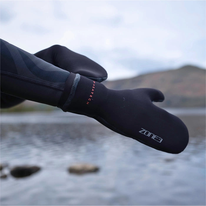 ZONE3 Thermo-Tech Warmth Swim Mitts | Zone 3 | Portwest - The Outdoor Shop