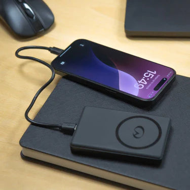 LifeSystems Magnetic Wireless Power Bank | LifeVenture | Portwest - The Outdoor Shop