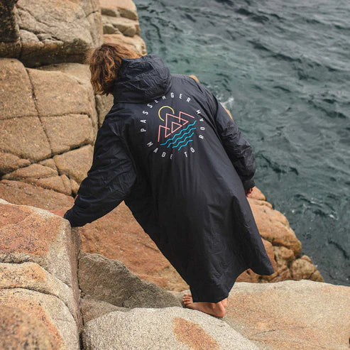 Escapism Recycled Towel Lined Changing Robe | Passenger | Portwest - The Outdoor Shop