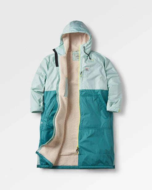 Waves Recycled Sherpa Lined Changing Robe | Passenger | Portwest - The Outdoor Shop