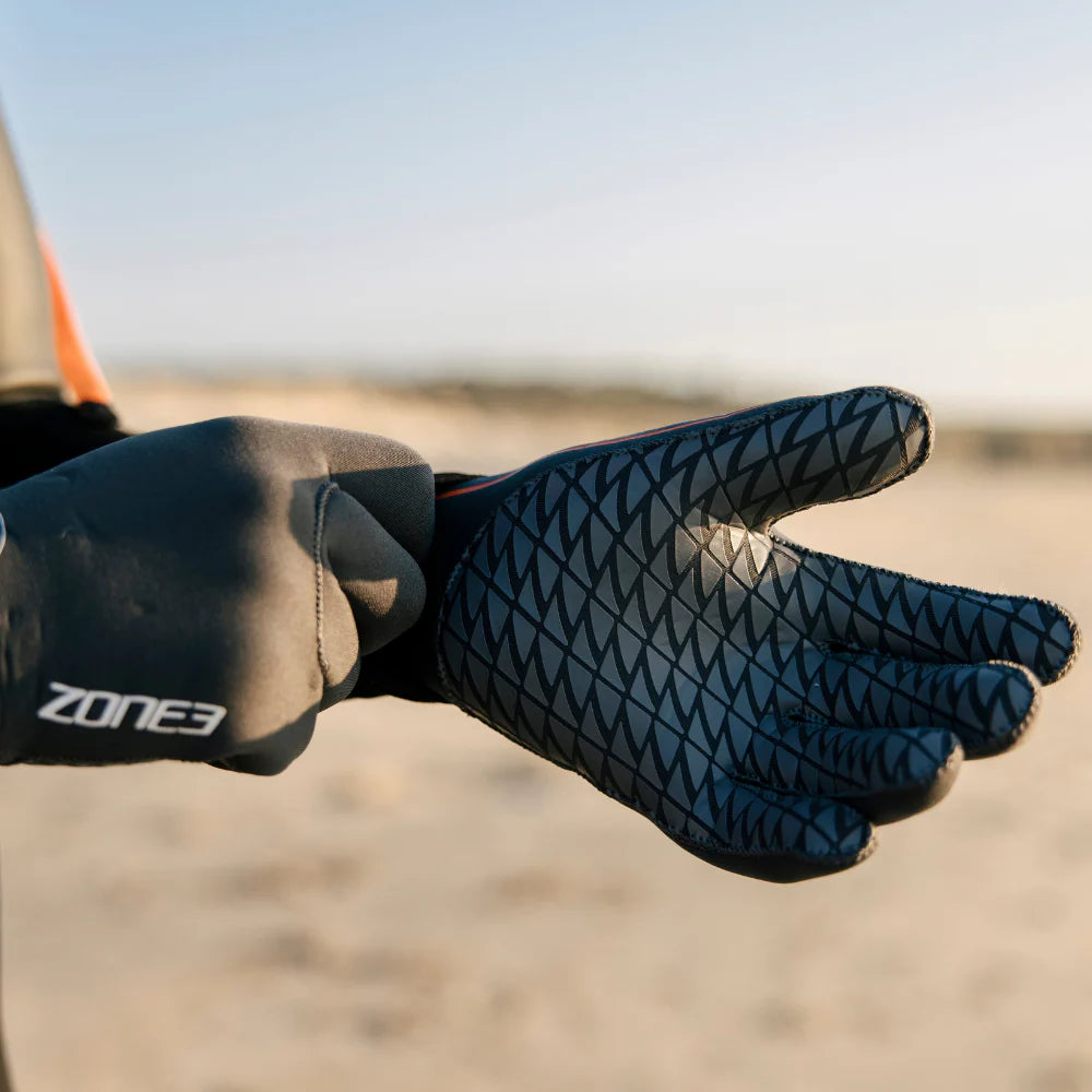 ZONE 3 Active-Flex Swim Gloves | Zone 3 | Portwest - The Outdoor Shop
