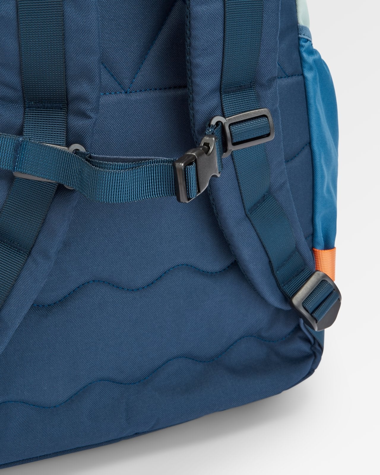 Passenger Boondocker Recycled 26L Backpack
