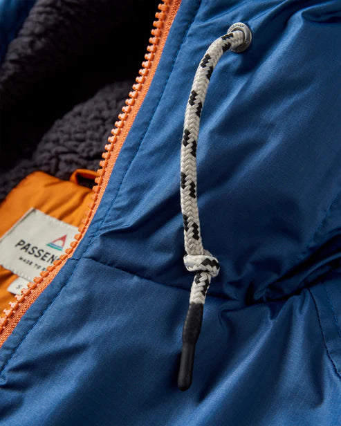 Waves Recycled Sherpa Lined Changing Robe | Passenger | Portwest - The Outdoor Shop