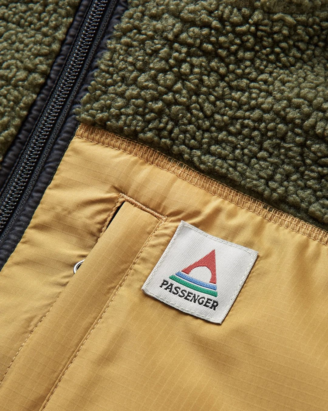 Passenger Men's Born Explorer Polar-Lined Sherpa Fleece