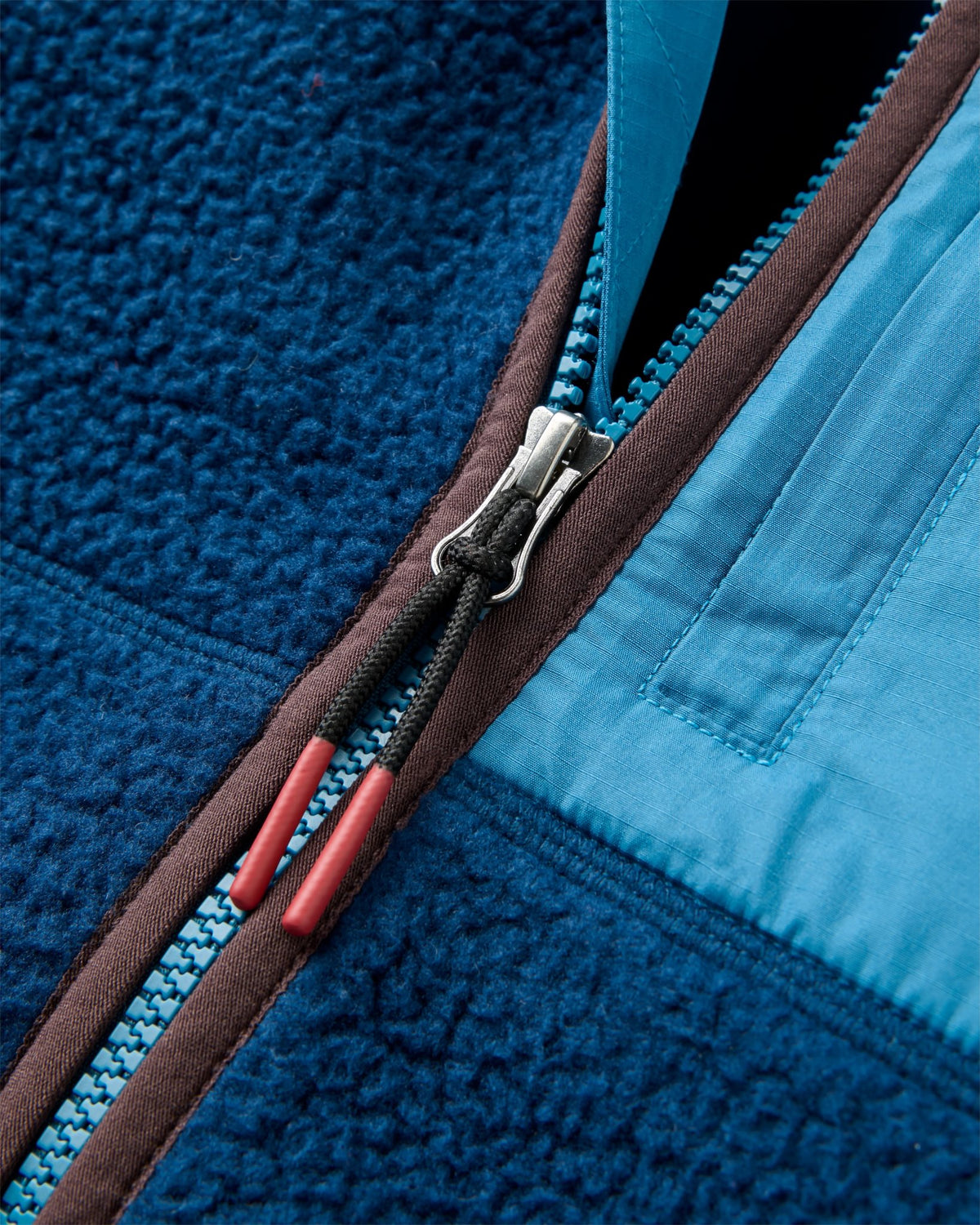 Passenger Offgrid Recycled Fleece Hooded Sherpa Fleece