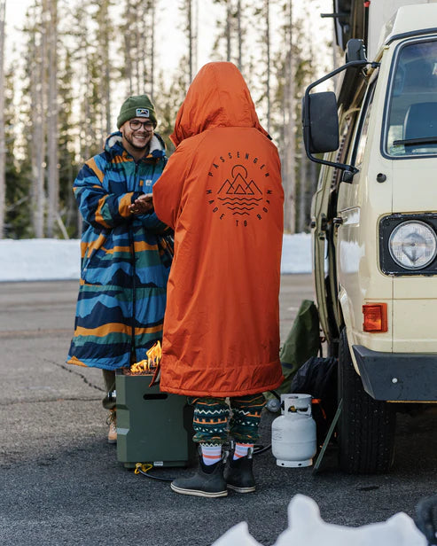 Escapism Recycled Sherpa Lined Changing Robe | Passenger | Portwest - The Outdoor Shop