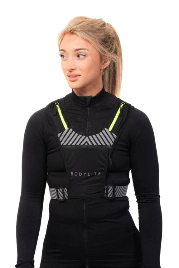 Reflective Phone Holder Vest | BODYLITE | Portwest - The Outdoor Shop
