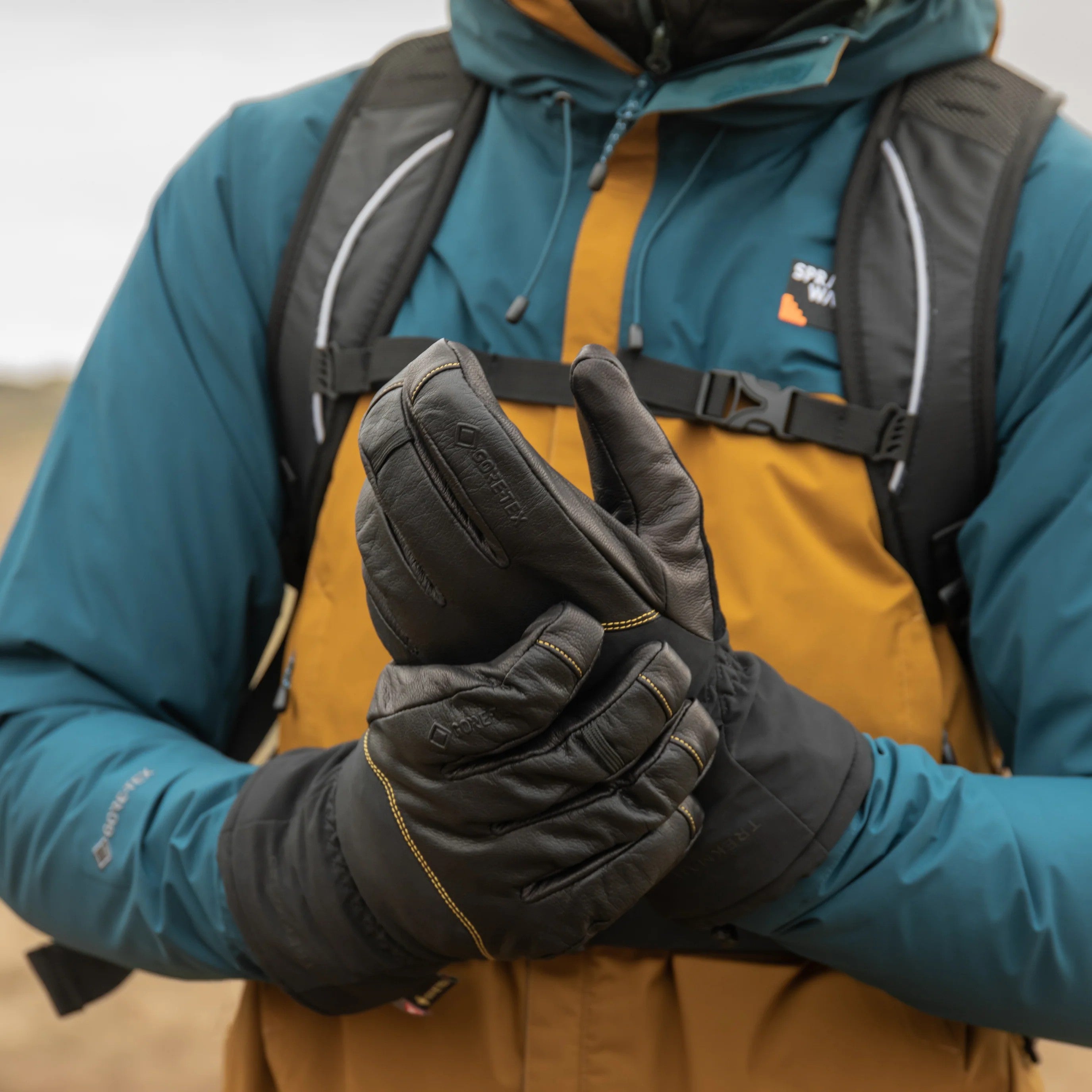 Trekmates Gully GORE-TEX Glove