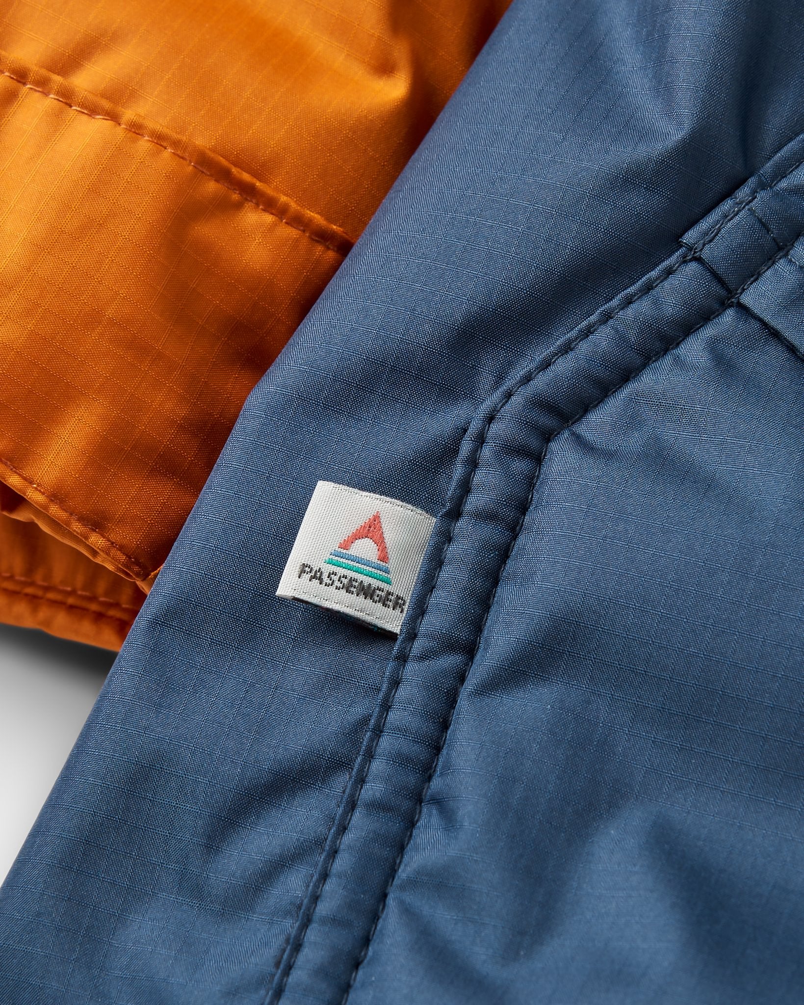 Passenger Waves Recycled Sherpa Lined Changing Robe | Passenger | Portwest - The Outdoor Shop