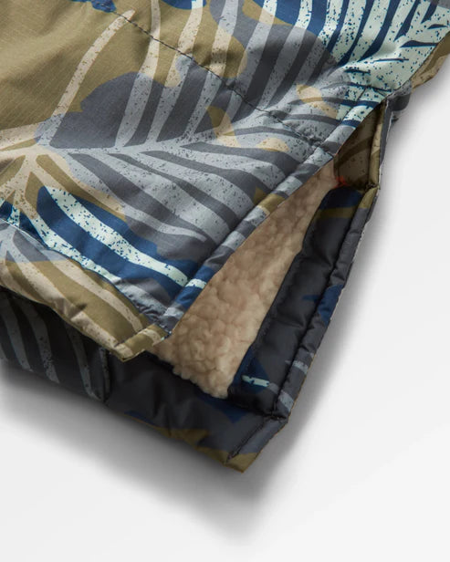 Waves Recycled Sherpa Lined Changing Robe | Passenger | Portwest - The Outdoor Shop