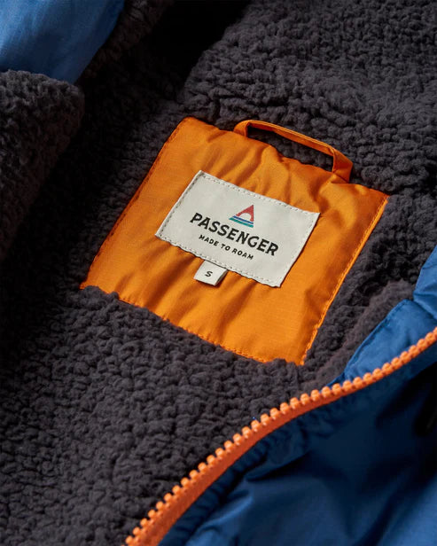Waves Recycled Sherpa Lined Changing Robe | Passenger | Portwest - The Outdoor Shop