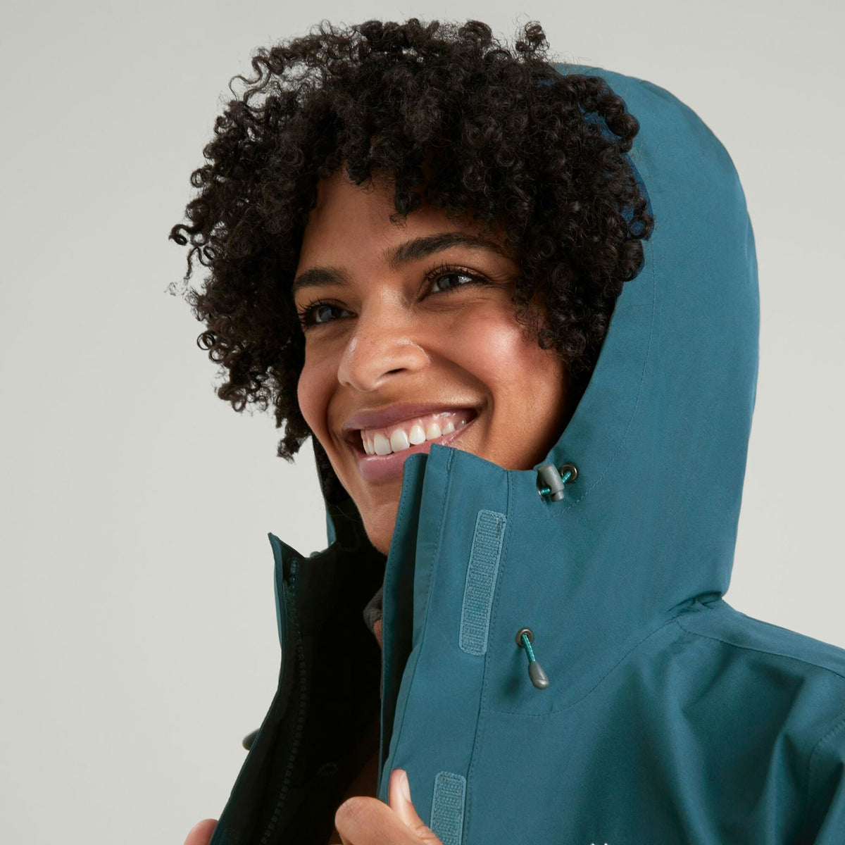 Women's Bealey GORE-TEX® Rain Jacket | Kathmandu | Portwest - The Outdoor Shop