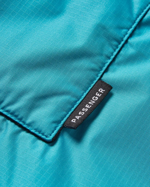 Roaming Recycled Sherpa Lined Changing Robe | Passenger | Portwest - The Outdoor Shop