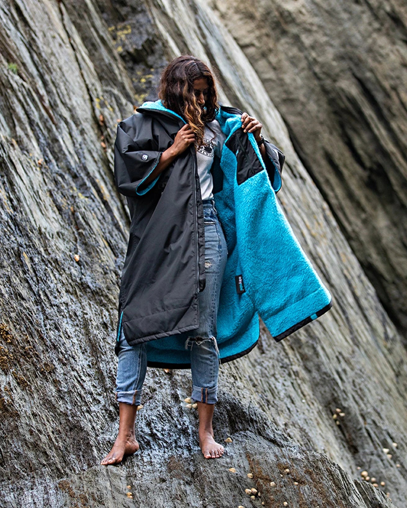Advance Short Sleeve Changing Robe | Dryrobe | Portwest - The Outdoor Shop