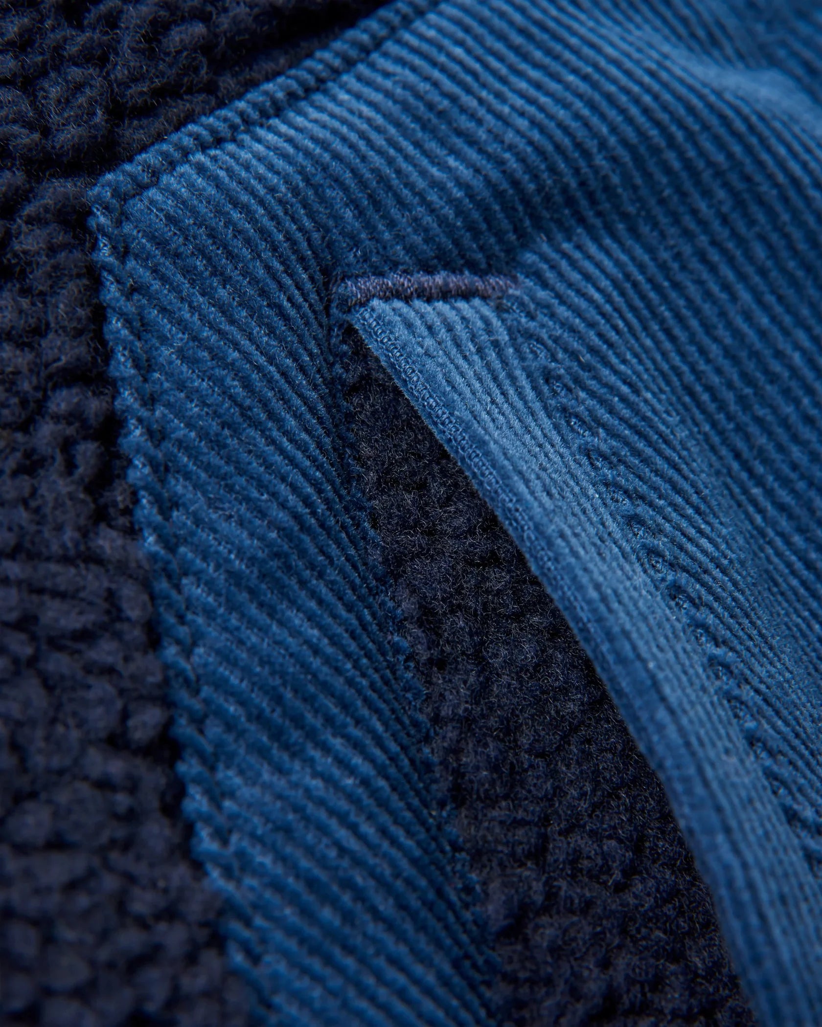 Clover Recycled Cotton-Lined Sherpa Fleece | Passenger | Portwest - The Outdoor Shop