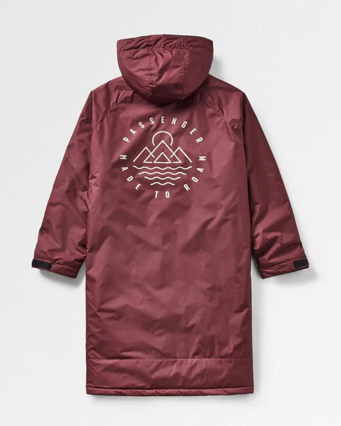 Escapism Recycled Sherpa Lined Changing Robe | Passenger | Portwest - The Outdoor Shop