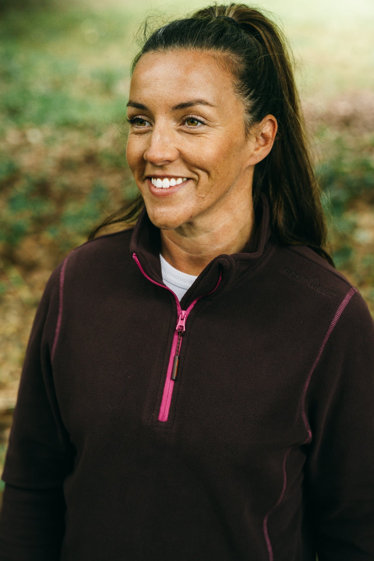 Portwest Tara Women’s Lightweight Quarter-Zip Fleece