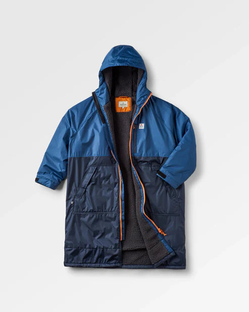 Waves Recycled Sherpa Lined Changing Robe | Passenger | Portwest - The Outdoor Shop