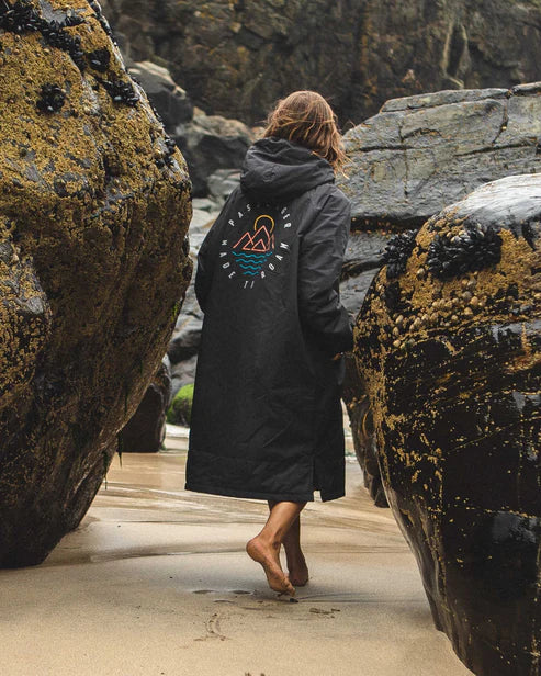Escapism Recycled Towel Lined Changing Robe | Passenger | Portwest - The Outdoor Shop