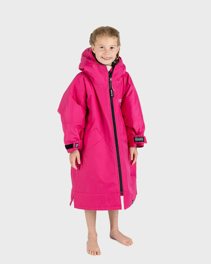 Dryrobe® Advance Kids Long Sleeve Changing Robe | Dryrobe | Portwest - The Outdoor Shop