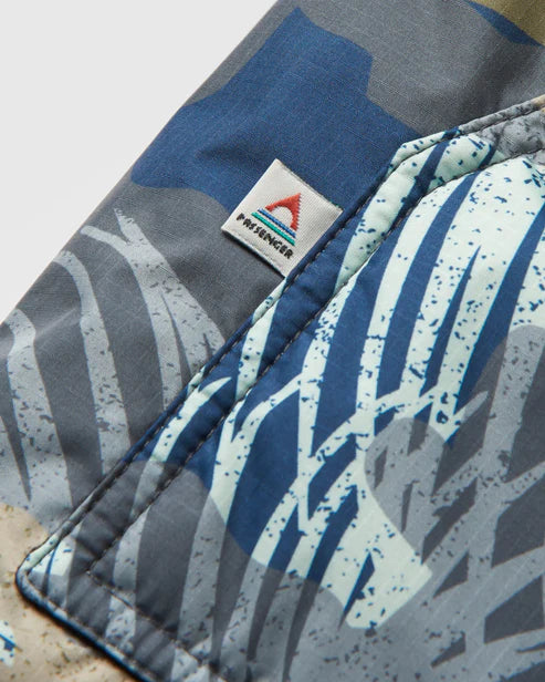 Waves Recycled Sherpa Lined Changing Robe | Passenger | Portwest - The Outdoor Shop