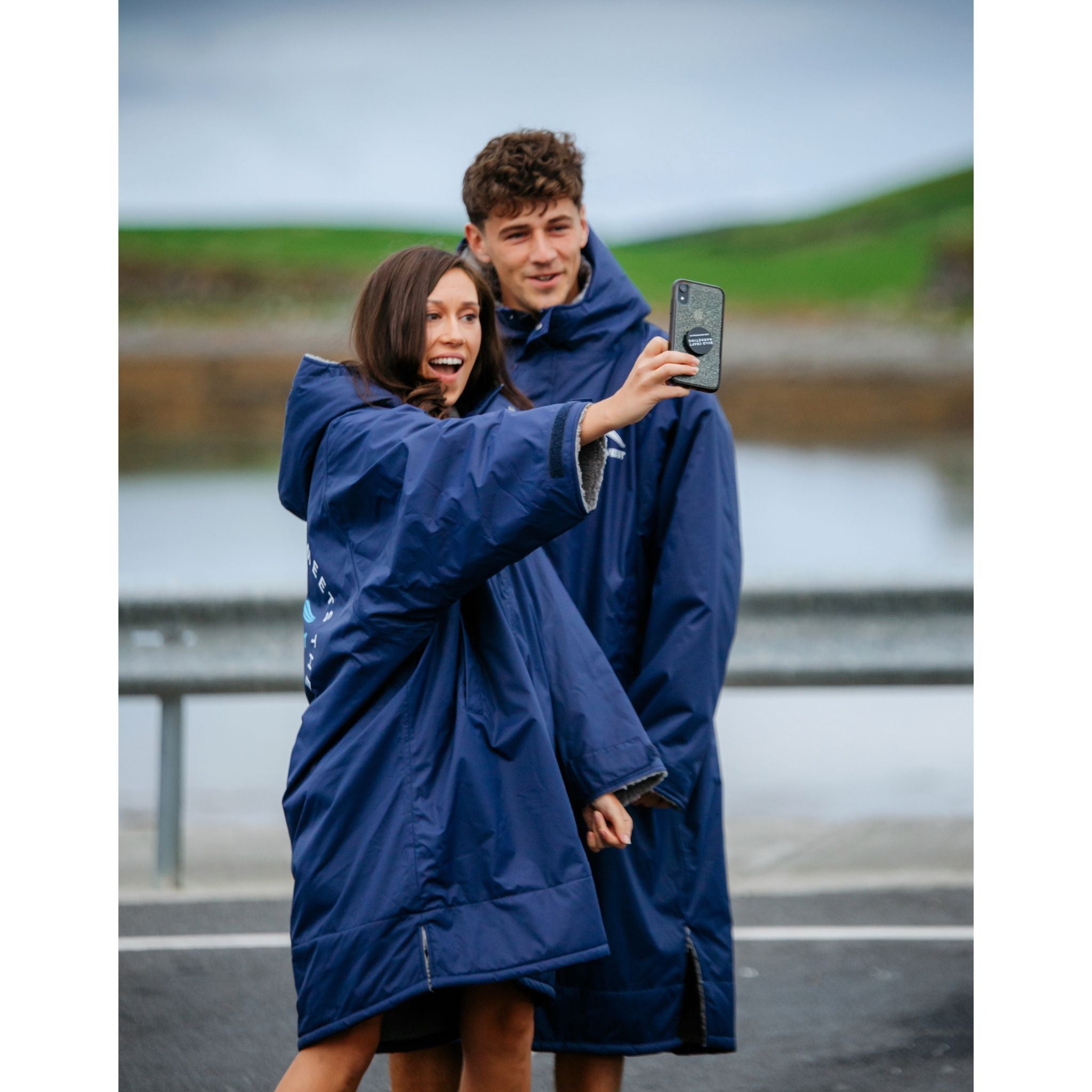 Portwest Adult Changing Robe | Portwest | Portwest - The Outdoor Shop